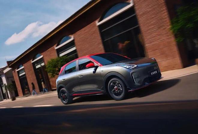 辆!658万元起2026款吉利星愿上市PG麻将胡了试玩不到52秒就能售出一(图9) 辆!658万元起2026款吉利星愿上市PG麻将胡了试玩不到52秒就能售出一(图9)