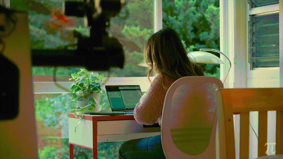 融资！机器人Moz1卷入办公室全力冲刺万亿赛道麻将胡了2试玩模拟器具身智能猛将再狂揽近6亿(图2)